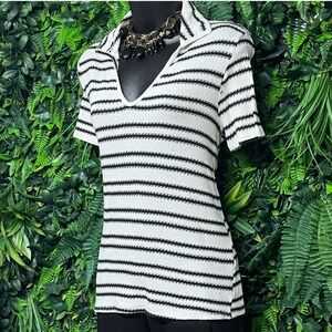 Kaileigh Top Women's Large Black White Striped Collared Short Sleeve Knit  3252